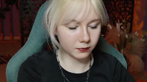 nancymartinez online show from 22, 1, 2025