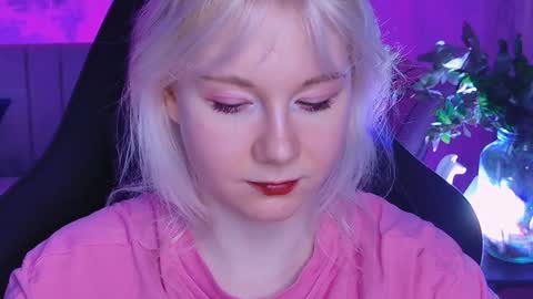 nancymartinez online show from 4, 2, 2025