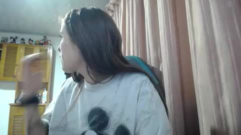 Snapshot of nanna_yoshi chatting on 12, 11, 2025 nanna yoshi online show from 12, 11, 2025