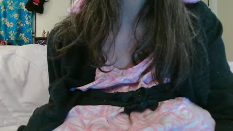 Snapshot of nannabaldur chatting on 28, 12, 2024 Nanna Baldur online show from 28, 12, 2024