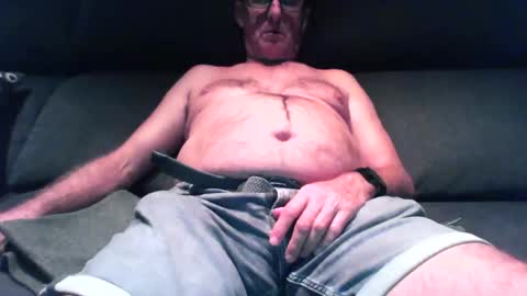 nano22968832 online show from 18, 10, 2025