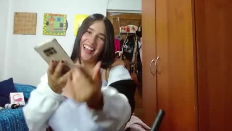 naomi_d online show from 4, 3, 2025