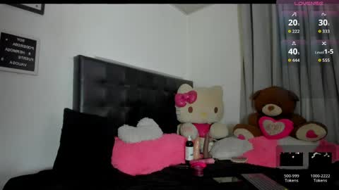 Snapshot of naomi_kobayashi chatting on 29, 4, 2026 naomi_kobayashi online show from 29, 4, 2026