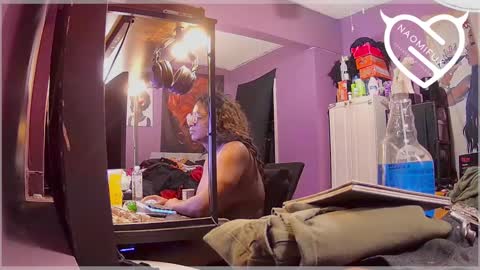 Snapshot of naomifux chatting on 5, 3, 2025 Naomi online show from 5, 3, 2025