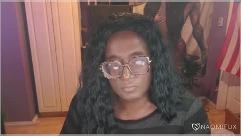 Snapshot of naomifux chatting on 6, 3, 2025 Naomi online show from 6, 3, 2025