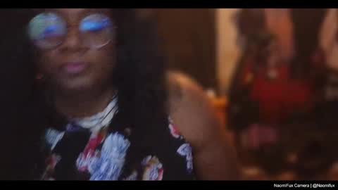 Snapshot of naomifux chatting on 11, 9, 2025 Naomi online show from 11, 9, 2025