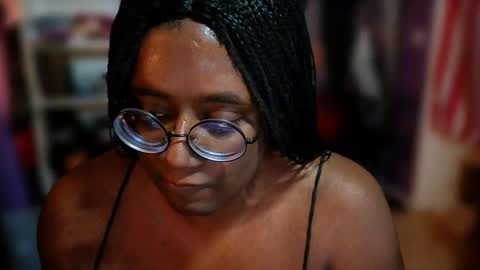 Snapshot of naomifux chatting on 25, 10, 2025 Naomi online show from 25, 10, 2025