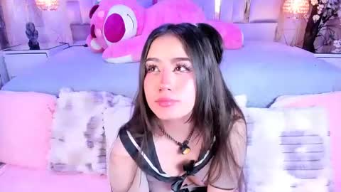 Snapshot of naomii_star chatting on 17, 6, 2026 online show from 17, 6, 2026