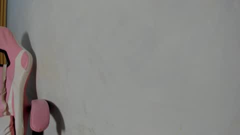 Snapshot of naomis_35 chatting on 19, 11, 2025 naomis_35 online show from 19, 11, 2025