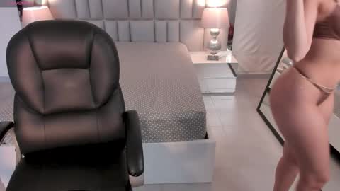 Naomi online show from 5, 10, 2025