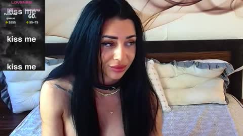 Snapshot of naomiscarlett chatting on 25, 5, 2026 NaomiScarlett online show from 25, 5, 2026