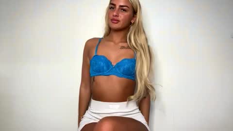 Naomi online show from 10, 10, 2025