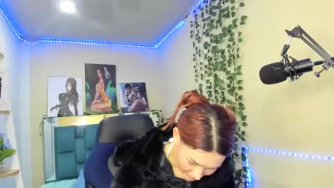 naomy online show from 31, 12, 2024