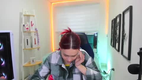 Snapshot of naomy777_ chatting on 9, 11, 2025 naomy online show from 9, 11, 2025