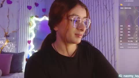 Naomy  online show from 21, 2, 2026