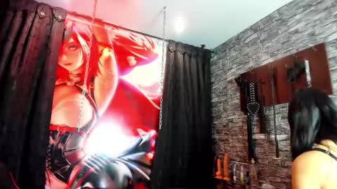 Snapshot of naomyangel chatting on 6, 10, 2025 naomy online show from 6, 10, 2025