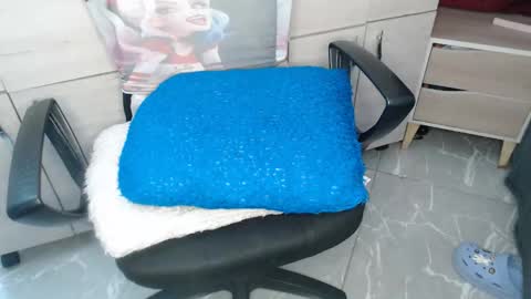 Snapshot of naomylux1 chatting on 3, 3, 2026 naomylux1 online show from 3, 3, 2026