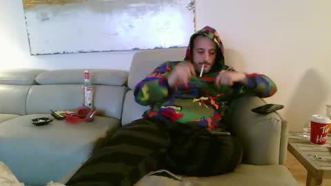 nassobout online show from 1, 1, 2025