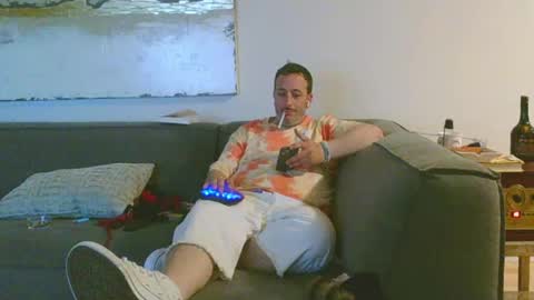 Snapshot of nassobout chatting on 7, 6, 2026 nassobout online show from 7, 6, 2026
