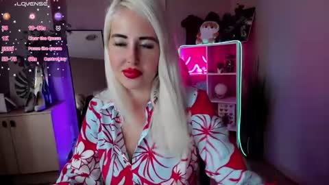 Snapshot of nastasya_cute chatting on 7, 7, 2026 Nastya online show from 7, 7, 2026