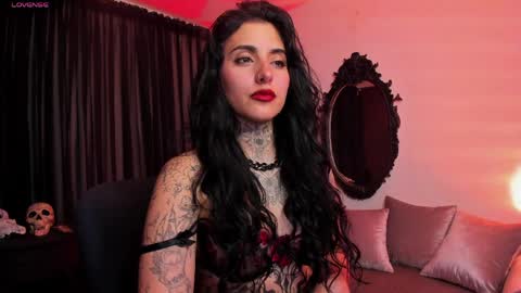 Snapshot of nasty_alice1 chatting on 25, 5, 2026 Goddess Alice online show from 25, 5, 2026