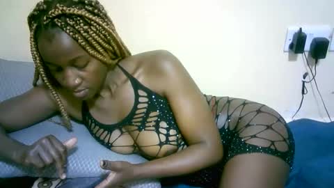 Snapshot of nastyafrika chatting on 14, 9, 2025 Marie online show from 14, 9, 2025