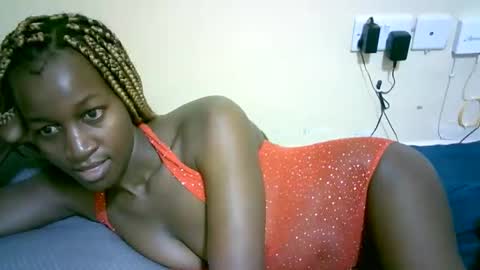 Snapshot of nastyafrika chatting on 28, 9, 2025 Marie online show from 28, 9, 2025