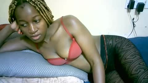 Snapshot of nastyafrika chatting on 30, 9, 2025 Marie online show from 30, 9, 2025