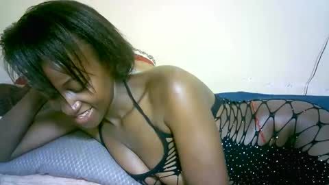Snapshot of nastyafrika chatting on 1, 10, 2025 Marie online show from 1, 10, 2025
