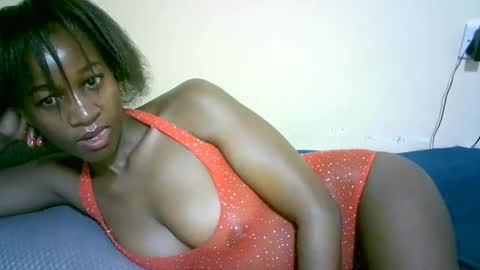 Snapshot of nastyafrika chatting on 2, 10, 2025 Marie online show from 2, 10, 2025