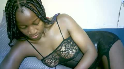 Snapshot of nastyafrika chatting on 14, 10, 2025 Marie online show from 14, 10, 2025
