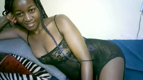 Snapshot of nastyafrika chatting on 16, 10, 2025 Marie online show from 16, 10, 2025