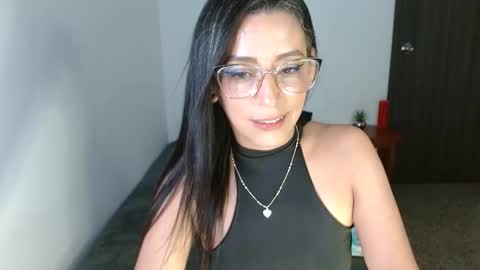 nathalia online show from 1, 3, 2025