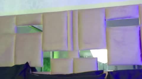 Natacha black online show from 17, 1, 2026