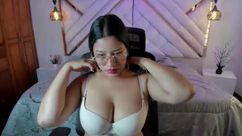 Snapshot of natachacole chatting on 17, 10, 2025 natachacole online show from 17, 10, 2025