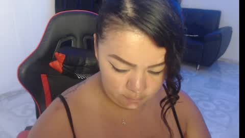 Nata Ramirez online show from 25, 2, 2025