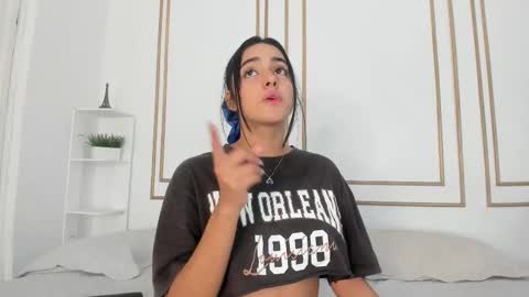 Naty  online show from 23, 2, 2025