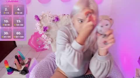 Nataliua Henao online show from 15, 11, 2025