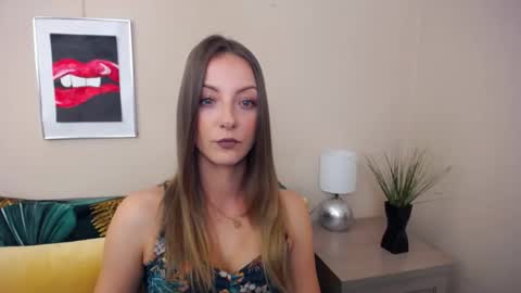 Snapshot of natalie_live chatting on 20, 5, 2026 NatalieSexy online show from 20, 5, 2026