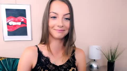 Snapshot of natalie_live chatting on 17, 6, 2026 NatalieSexy online show from 17, 6, 2026
