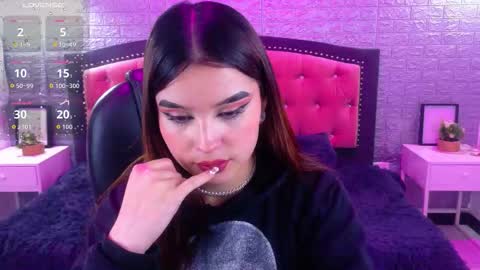 natalie  online show from 11, 11, 2025