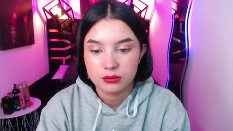 Snapshot of natalie_loffreda chatting on 30, 4, 2026 natalie online show from 30, 4, 2026