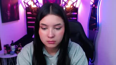 Snapshot of natalie_loffreda chatting on 15, 5, 2026 natalie online show from 15, 5, 2026