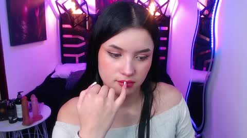 Snapshot of natalie_loffreda chatting on 16, 5, 2026 natalie online show from 16, 5, 2026