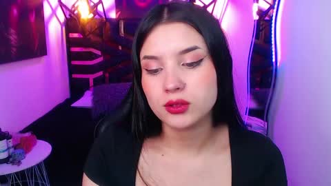 Snapshot of natalie_loffreda chatting on 21, 5, 2026 natalie online show from 21, 5, 2026
