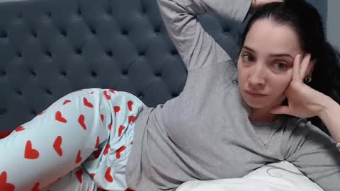 Miia online show from 6, 2, 2025