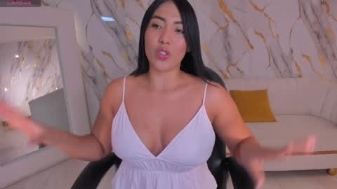 Natalie Lewis online show from 15, 5, 2026