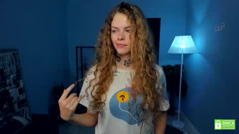 Snapshot of nataly_hello chatting on 4, 11, 2025 Natalie online show from 4, 11, 2025