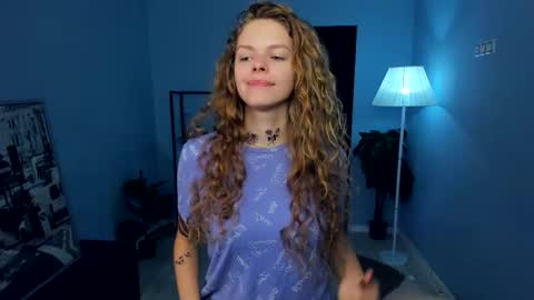 Snapshot of nataly_hello chatting on 9, 11, 2025 Natalie online show from 9, 11, 2025