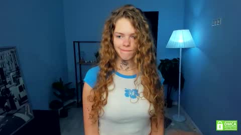 Snapshot of nataly_hello chatting on 25, 11, 2025 Natalie online show from 25, 11, 2025